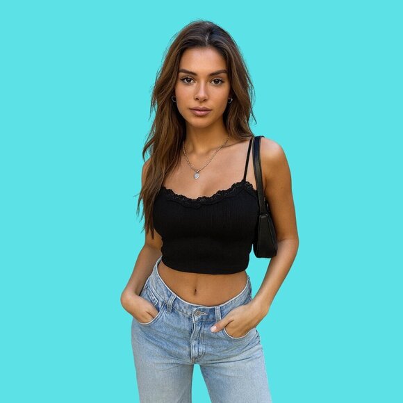 aerie Tops - Aerie Black Lace-Trim Cropped Cami – Built-In Bra Support (Size S)